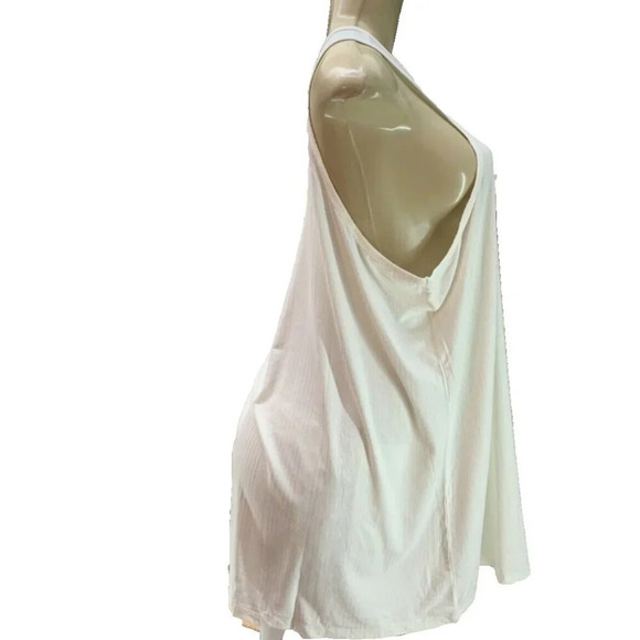 Torrid +5 Eggshell Semi-Sheer Scoop Neckline Ribbed Rayon Knit Tank Top - Picture 4 of 6